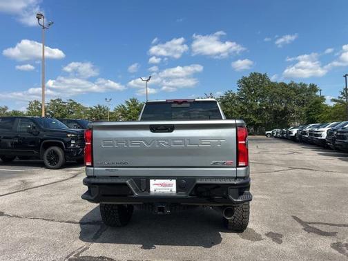 2025 Chevrolet Silverado 2500 4WD Crew Cab Standard Bed ZR2