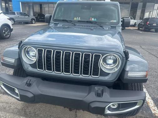 2024 Jeep Wrangler 4-Door Sahara 4x4