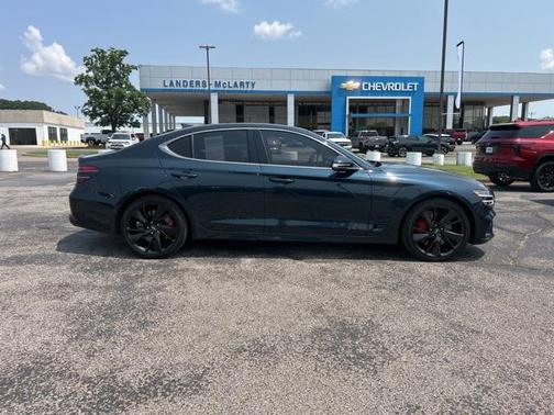 2023 Genesis G70 3.3T RWD