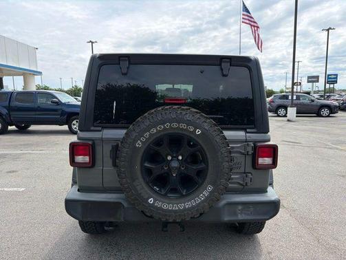 Sting-Gray Clearcoat 2020 Jeep Wrangler Willys 4x4