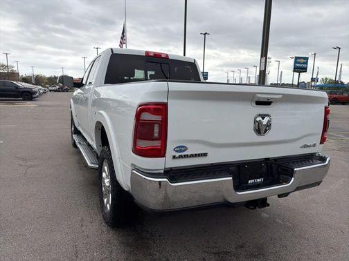 Bright White Clearcoat 2022 RAM 3500 Laramie Crew Cab 4x4 6'4' Box