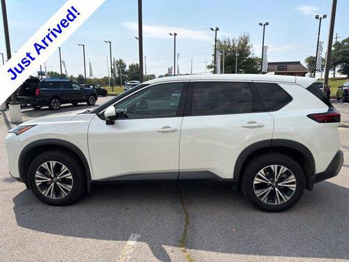 Pearl White Tricoat 2021 Nissan Rogue SV