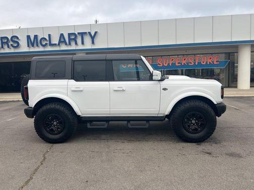 OXFORD WHITE 2022 Ford Bronco Wildtrak