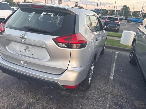 2017 Nissan Rogue S