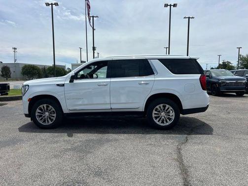 Summit White 2024 GMC Yukon SLT