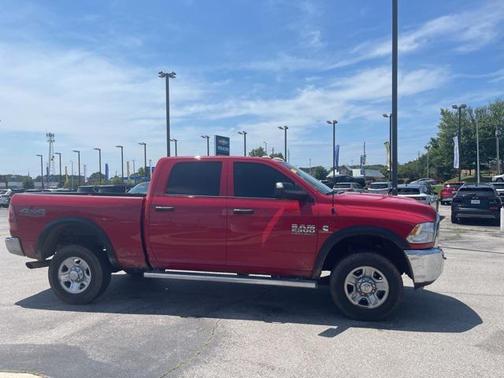 2018 RAM 2500 Tradesman Crew Cab 4x4 6'4' Box