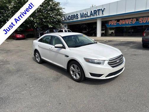 White Platinum Metallic Tri-Coat 2019 Ford Taurus SEL