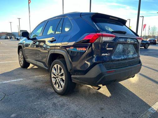 2022 Toyota RAV4 XLE Premium