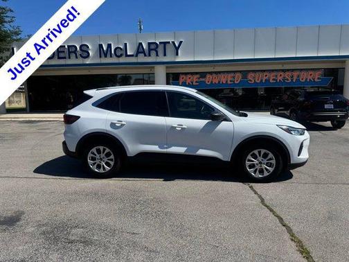 OXFORD WHITE 2024 Ford Escape Active