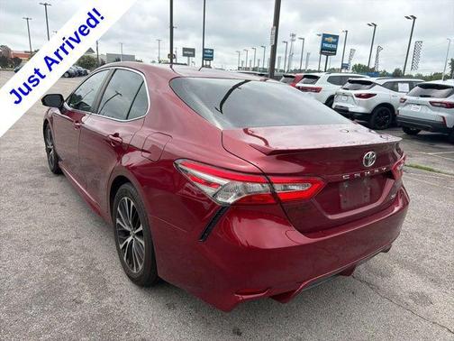 Ruby Flare Pearl 2018 Toyota Camry SE