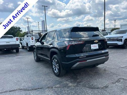 Mosaic Black Metallic 2025 Chevrolet Equinox 1LT