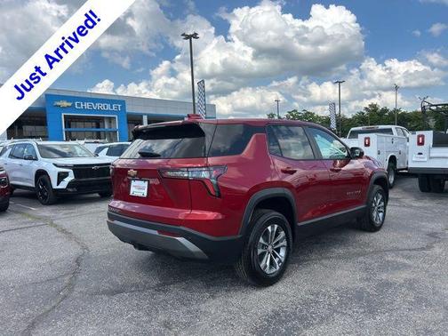 Radiant Red Tintcoat 2026 Chevrolet Equinox 1LT