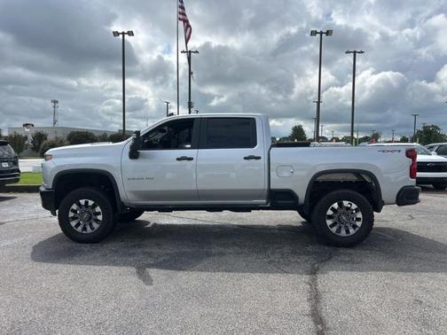 2023 Chevrolet Silverado 2500 Custom