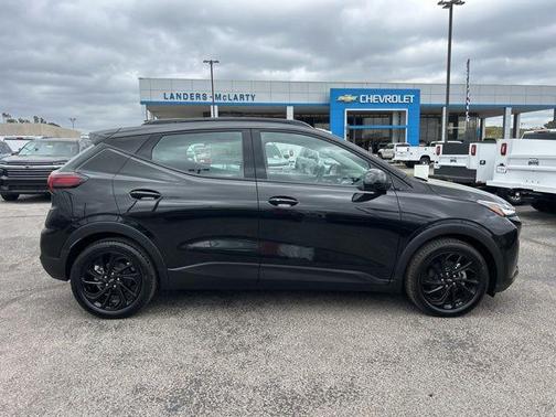 Mosaic Black Metallic 2027 Chevrolet Bolt RS