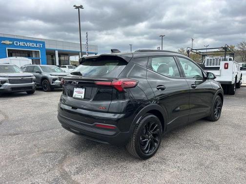 Mosaic Black Metallic 2027 Chevrolet Bolt RS