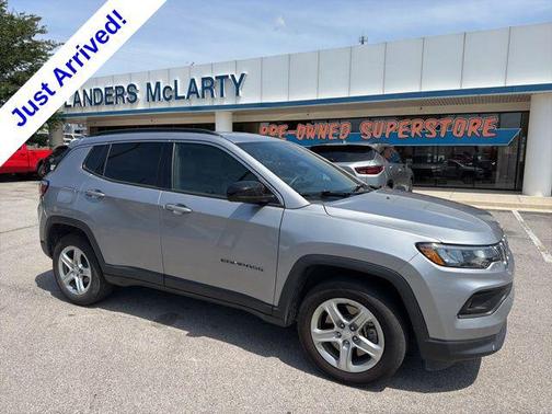 White 2024 Jeep Compass Latitude