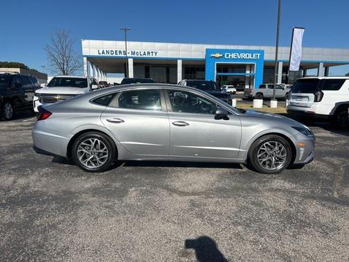 2020 Hyundai SONATA SEL