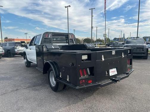 2025 Chevrolet Silverado 3500 WT