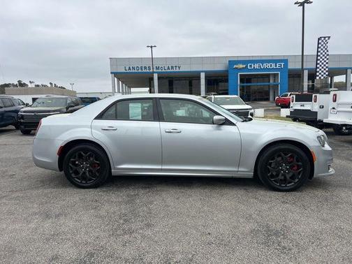 2021 Chrysler 300 Touring