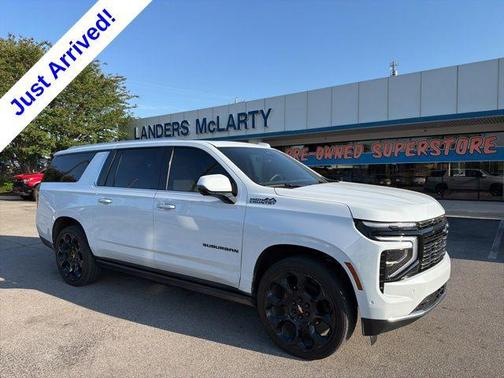 Polar White Tricoat 2026 Chevrolet Suburban High Country, 4WD