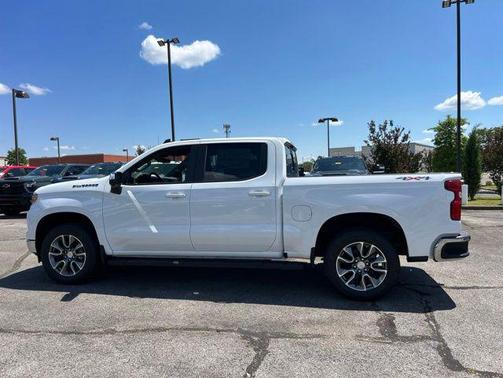 Summit White 2026 Chevrolet Silverado 1500 LT