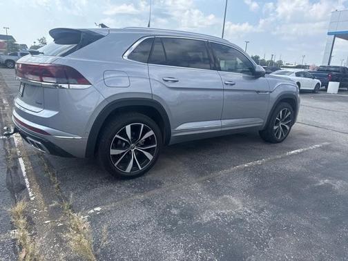 2024 Volkswagen Atlas Cross Sport 2.0T SEL Premium