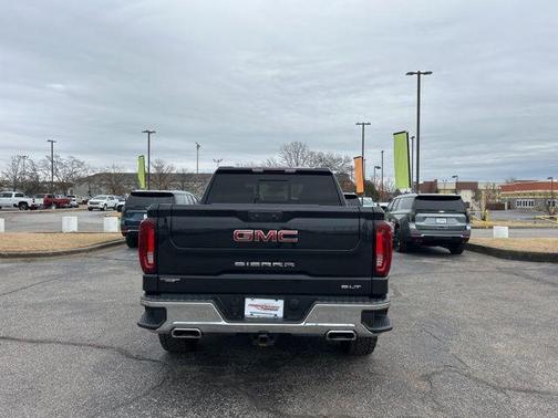 2023 GMC Sierra 1500 SLT