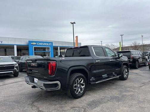 2023 GMC Sierra 1500 SLT