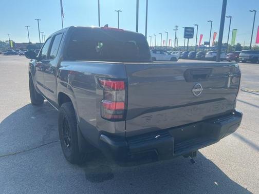 2022 Nissan Frontier S