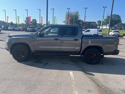 2022 Nissan Frontier S