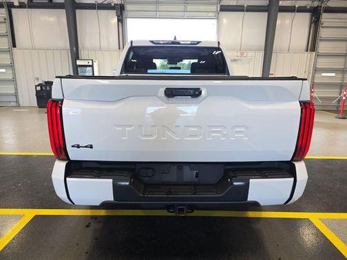 Ice Cap 2024 Toyota Tundra SR5