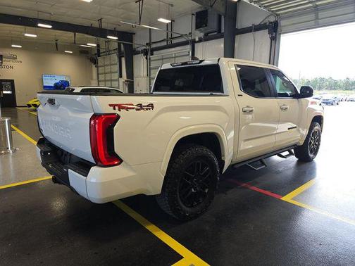 Ice Cap 2024 Toyota Tundra SR5