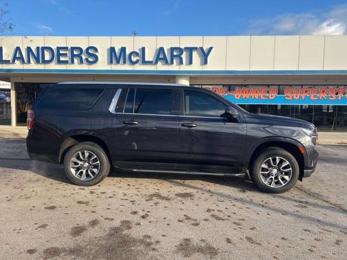 2023 Chevrolet Suburban LT