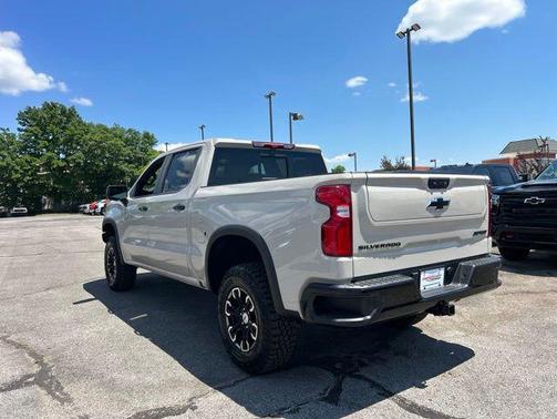 White Sands 2026 Chevrolet Silverado 1500 ZR2