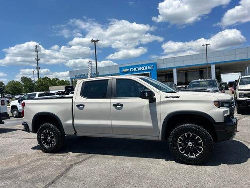 White Sands 2026 Chevrolet Silverado 1500 ZR2