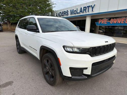 Bright White Clearcoat 2023 Jeep Grand Cherokee L Altitude