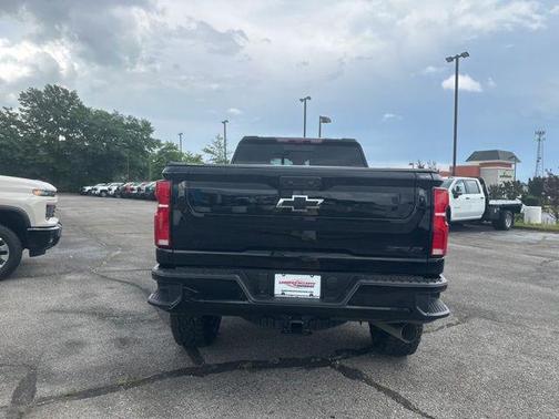 Black 2026 Chevrolet Silverado 2500 Crew Cab, Standard Bed, XR2, 4WD