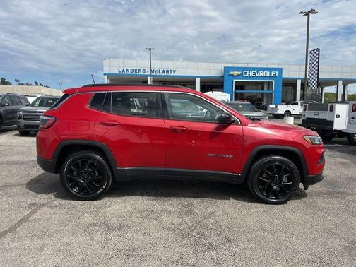 Redline Pearlcoat 2023 Jeep Compass Latitude Lux