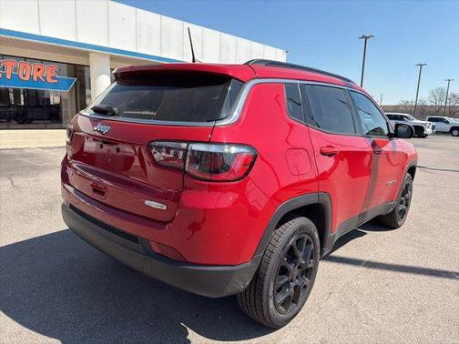 Redline Pearlcoat 2023 Jeep Compass Latitude Lux