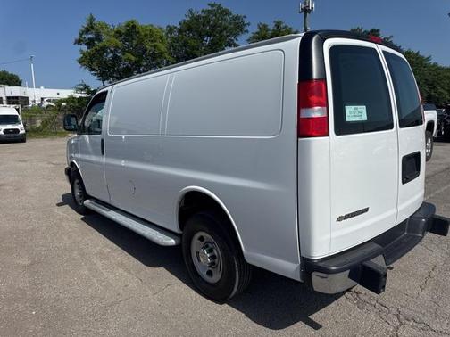 2023 Chevrolet Express 2500 RWD 2500 Regular Wheelbase WT