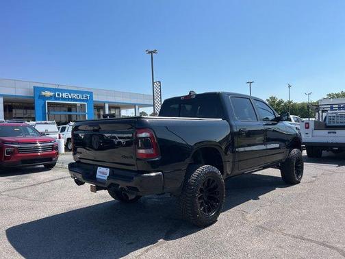 Diamond Black Crystal Pearlcoat 2023 RAM 1500 Laramie