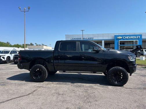Diamond Black Crystal Pearlcoat 2023 RAM 1500 Laramie