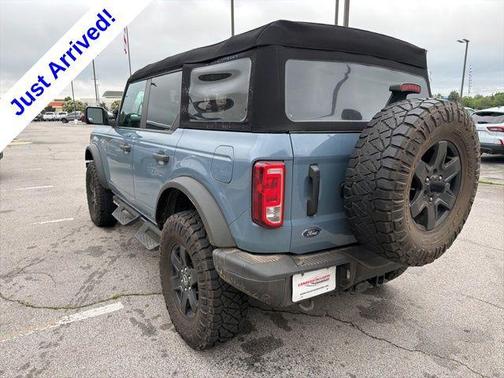 AZURE GRAY MET TRI-COAT 2023 Ford Bronco Black Diamond