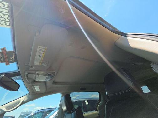 Ceramic Gray Clearcoat 2023 Chrysler Pacifica Limited