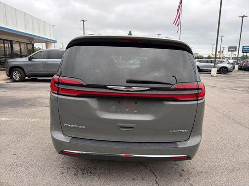 Ceramic Gray Clearcoat 2023 Chrysler Pacifica Limited