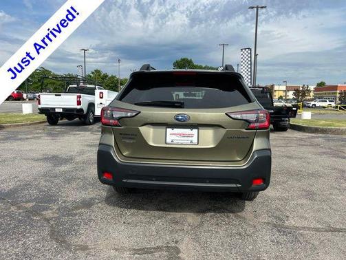 Autumn Green Metallic 2025 Subaru Outback Onyx Edition