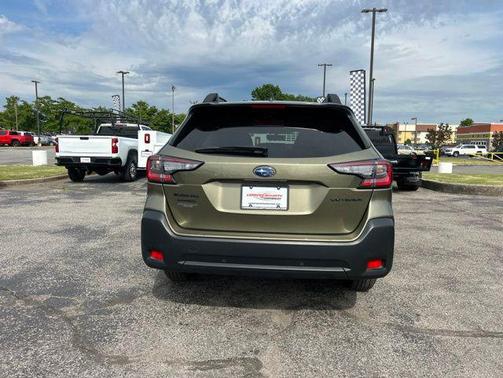Autumn Green Metallic 2025 Subaru Outback Onyx Edition