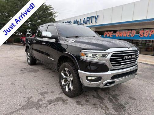 Diamond Black Crystal Pearlcoat 2019 RAM 1500 Longhorn