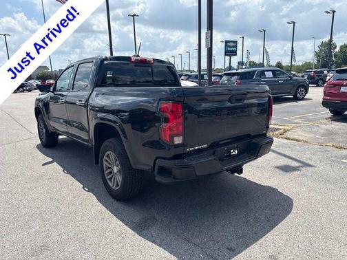Black 2024 Chevrolet Colorado LT