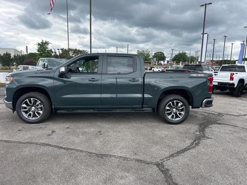 2025 Chevrolet Silverado 1500 LT